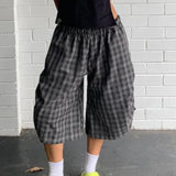 Vevesc 2000s Retro Plaid Print Elastic Waist Short Pants Cyber Grunge Cargo Shorts Casual Knee Length Loose Fit Trousers Y2k Streetwear