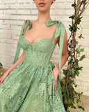 Vevesc Green Lace Appliques Prom Dresses Spaghetti Straps Tea-Length A-Line Evening Dress Wedding Party Gown